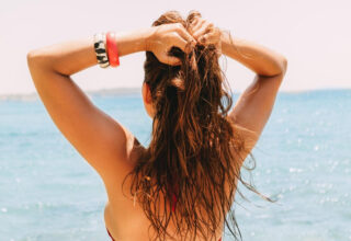 Deniz Suyu ve Güneş Saçınıza Zarar Verebilir